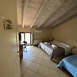Ranch Simeto بيت ضيافة *